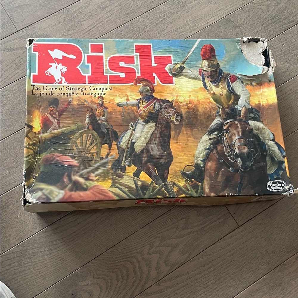 Hasbro Risk The Game of Strategic Conquest - Picture 10 of 15